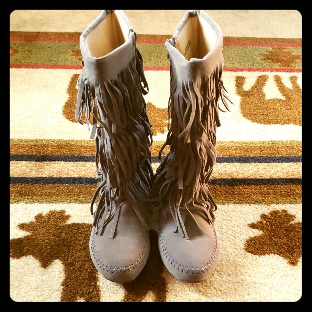 Womens Fringe boots